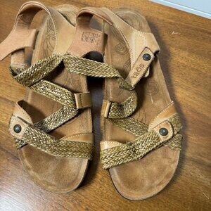 Taos Trulie Sandals Womens 10-10.5 / 41 Brown Tan Leather Strappy Braided Wedge